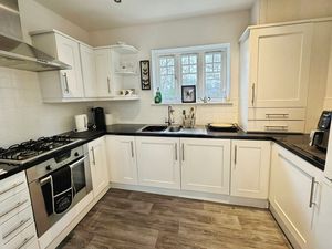 Photo 8- click for photo gallery